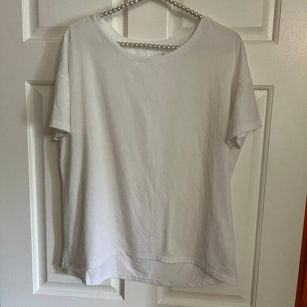 Athleta Ladies White Crew Neck Short Sleeve Active Tee Size M